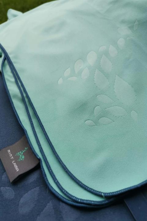 Actual product image Mint Lama Beach Lama (100 x 160 cm)