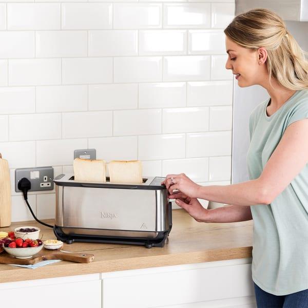 Productafbeelding Ninja 3-in-1 Multifunctionele Broodrooster, Grillplaat en Panini Maker - 7 Roosterstanden - RVS - ST202EU