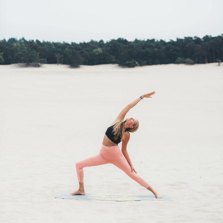 Image du produit Tunturi PVC Yogamatte 4 mm Rutschfest Anthrazit mit Mandala Aufdruck (4 mm)
