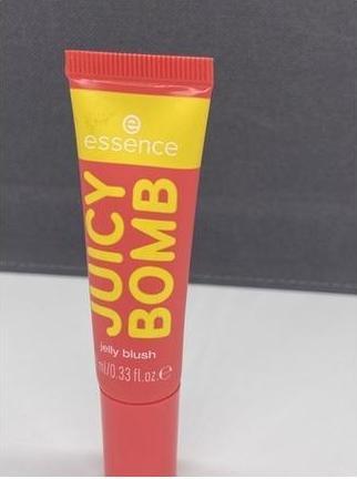 essence Juicy Bomb (01 Cassis Crush)