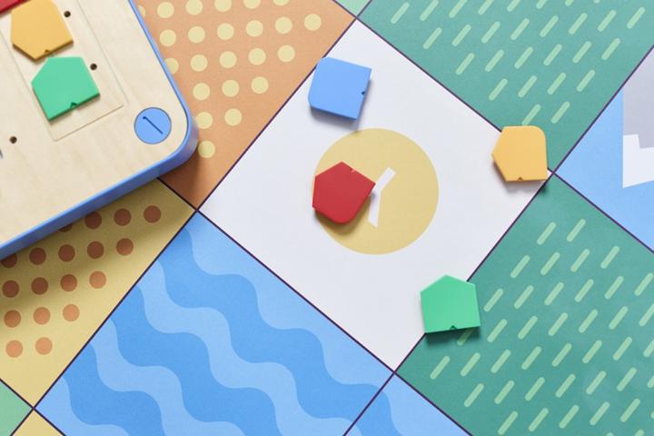 Actual product image Primotoys Cubetto Play Set Starter Kit