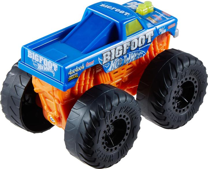 Actual product image Hot Wheels Monster Trucks Roarin Wreckers, assorted