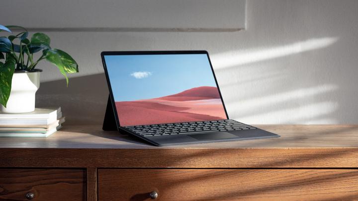 Produktbild Microsoft Surface Pro Keyboard for business (DE, Docking)