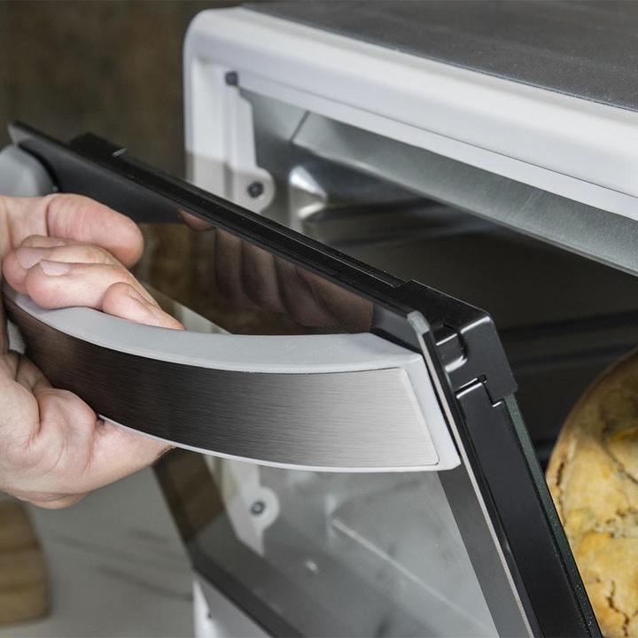 Actual product image Cecotec Horno De Sobremesa Bake&Toast 2300 White