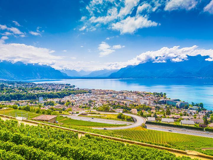 Immagine prodotto Smartbox Vacanza in famiglia a Vevey per 2 adulti e 2 bambini (4 pers.)