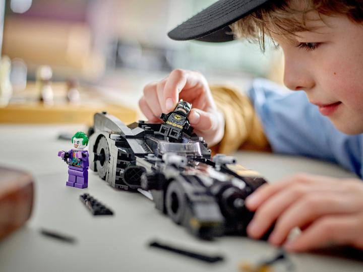 Actual product image LEGO 76224 tbd-LSH-20-2022 (76224, LEGO DC)