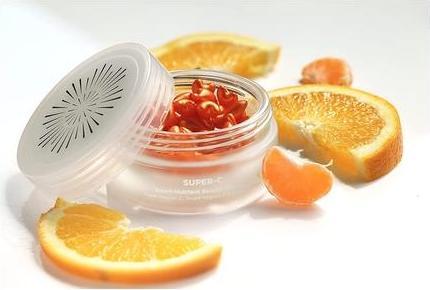 Actual product image Oskia Super C Smart Nutrient Beauty Capsules (60 ml)