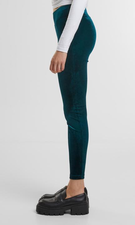 Image du produit Urban Classics Leggings femme taille haute en velours (5XL)