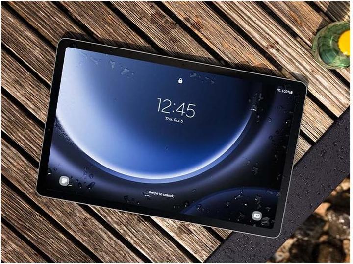 Actual product image Telekom Samsung Galaxy Tab S9 FE 5G 128GB grey EE (5G, 10.90", 128 GB, Grey)