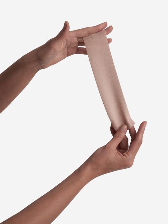 Produktbild Bye Bra K?Rperband 5m X 6,5 cm + 3 Paare Satin Nippel Abdeckungen Nude (Einzelpack)