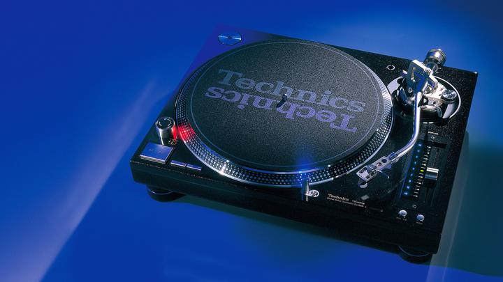 Actual product image Technics SL-1210 MK7 (Manual)