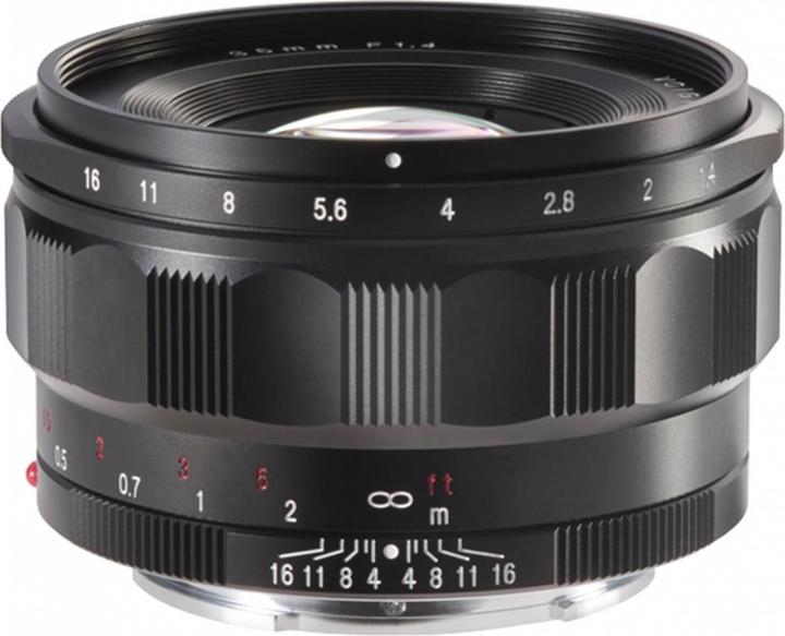 Voigtländer Nokton 35mm f/1.4 (Sony E, Plein format)