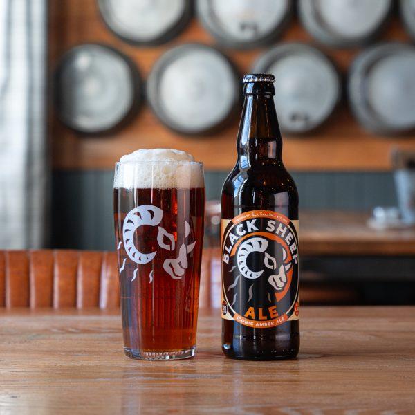 Actual product image Black Sheep Ale (8 x 50 cl)
