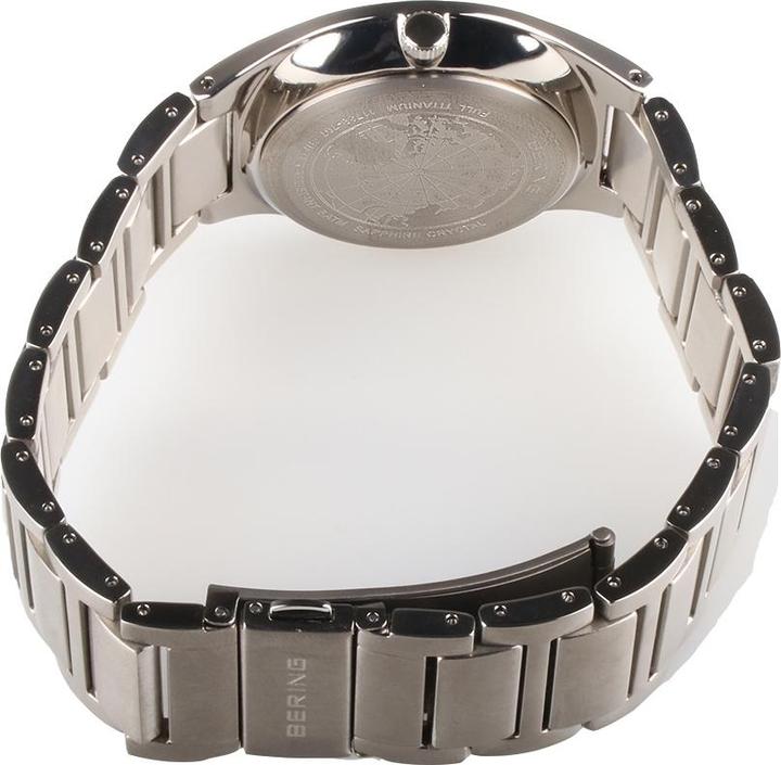 Produktbild Bering Titanium (Analoguhr, 39 mm)