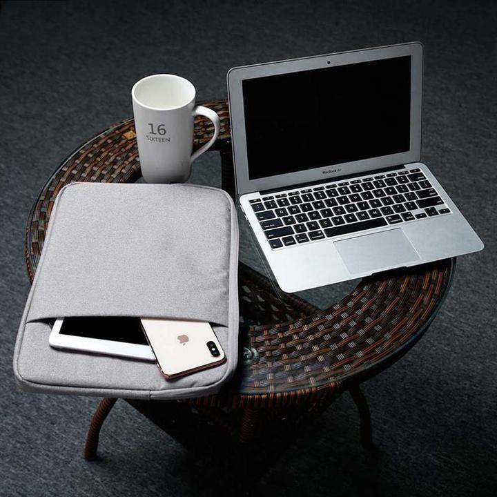 Actual product image Cadorabo Fabric Laptop Bag 13.3 Inch (13.30", Universal)