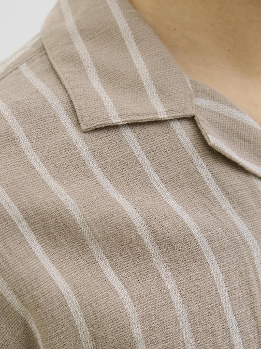 Produktbild Jack & Jones Jjeenzo Stripe Resort Shirt Ss Sn (XS)