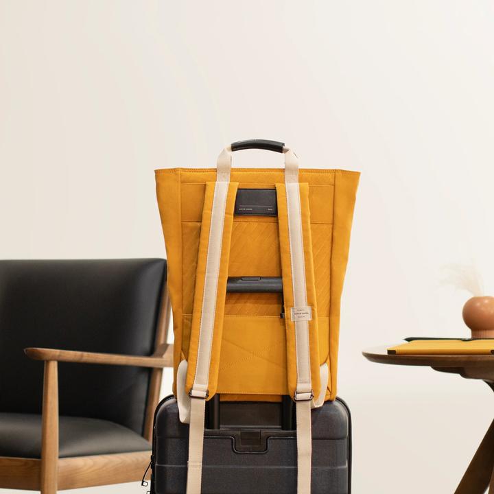 Actual product image Native Union W.F.A Backpack Slate (15 l)