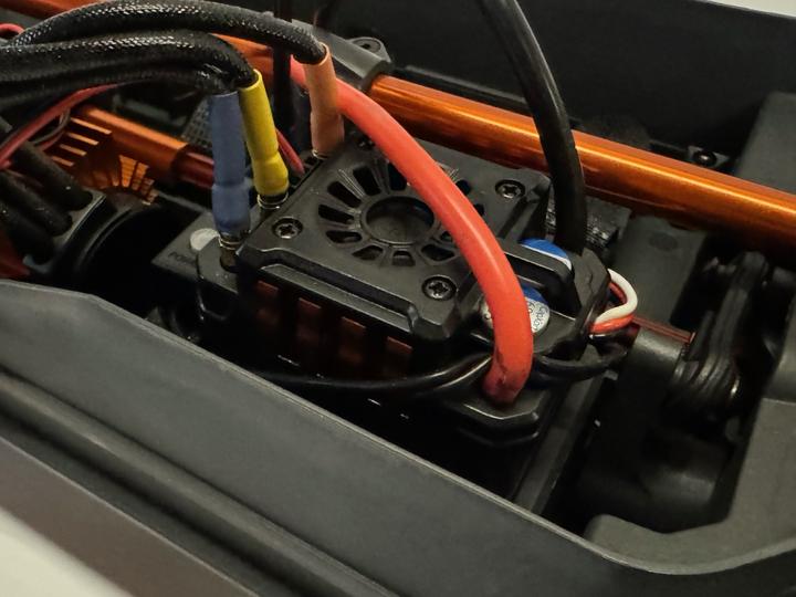 Actual product image DF-Models Z-10 Competition Truggy Brushless (RTR Ready-to-Run)