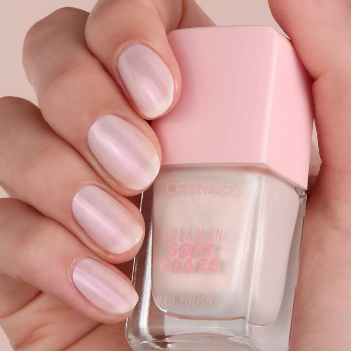 Actual product image Catrice Dream In Soft Glaze Nail Polish (010 Hailey Baby, Colour paint)