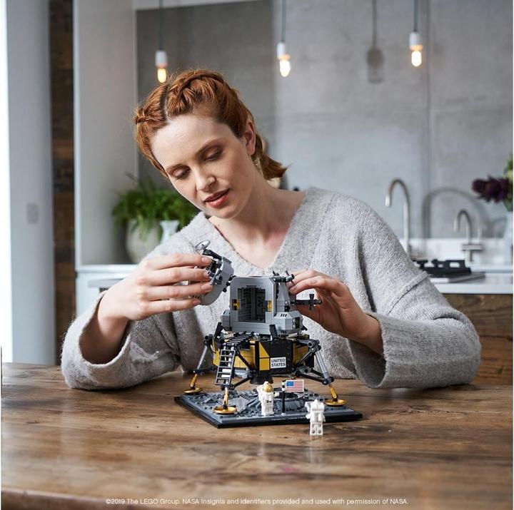 Produktbild LEGO Lunar Lander (10266, LEGO Creator Expert, LEGO Seltene Sets)