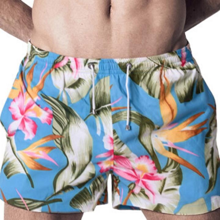 Spitzenjunge Capri