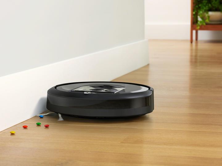 Produktbild iRobot Roomba i7+ Schwarz (Saugroboter)