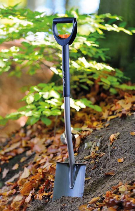 Produktbild Fiskars Telescopic Gärtnerspaten rund