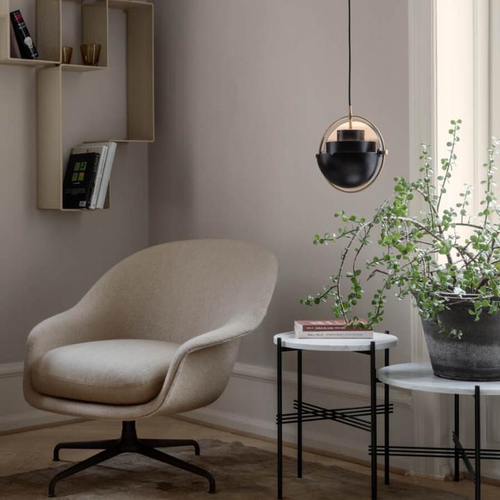 Produktbild Gubi Multi-Lite Pendelleuchte Small Black Brass (E14)