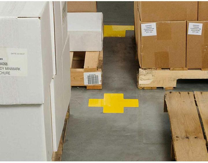 Actual product image Brady B-514, ToughStripe, floor marking + mould, polyester, yellow, 101.6 x 254mm (1 PU = 20 pieces)