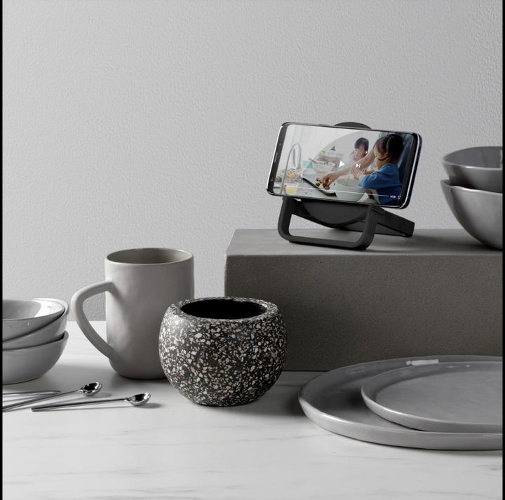Produktbild Belkin BoostCharge 3-in-1 Wireless Charger + Ständer + Lautsprecher (10 W)
