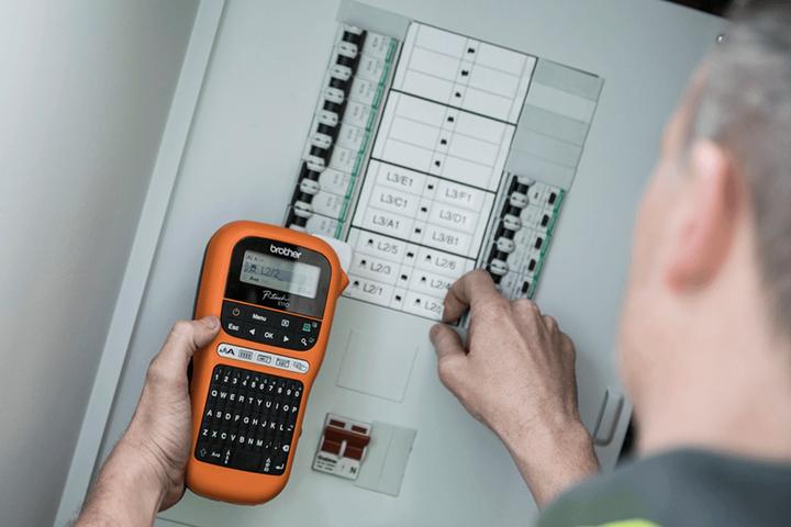 Produktbild Brother P-Touch E110VP