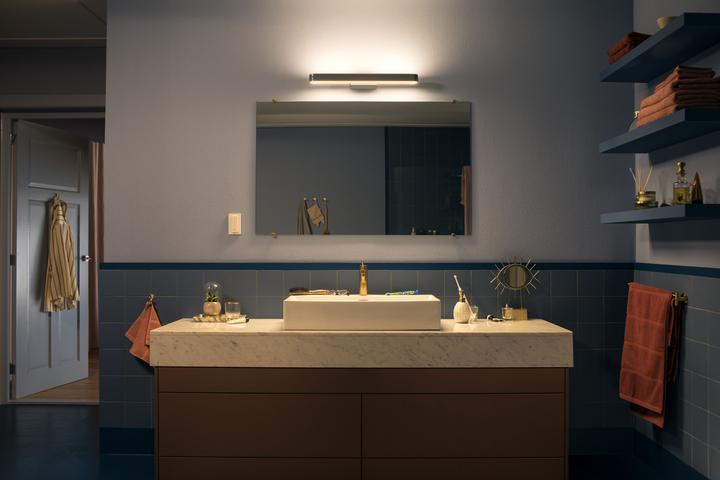 Produktbild Philips Hue myBathroom Adore Basis BT (3000 lm)