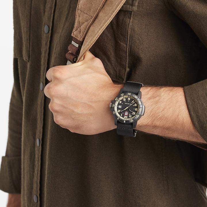 Actual product image Luminox Leatherback Sea Turtle Giant 0320 Series (Swiss made, Analogue wristwatch, 44 mm)