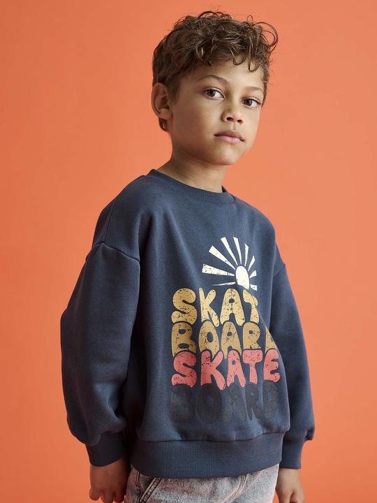 Actual product image Vertbaudet Jungen Sweatshirt mit grossem Skater-Motiv, Recycling-Polyester (86)