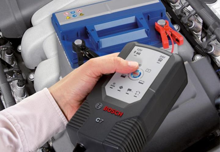 Produktbild Bosch Automotive C7 (12V, 24V, 7 A)