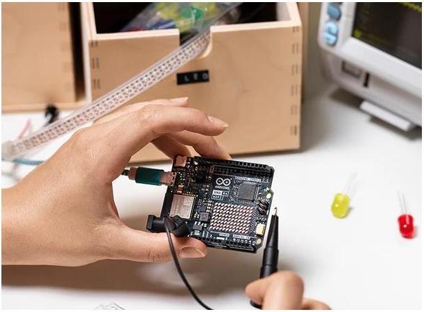 Produktbild Arduino UNO R4 WiFi