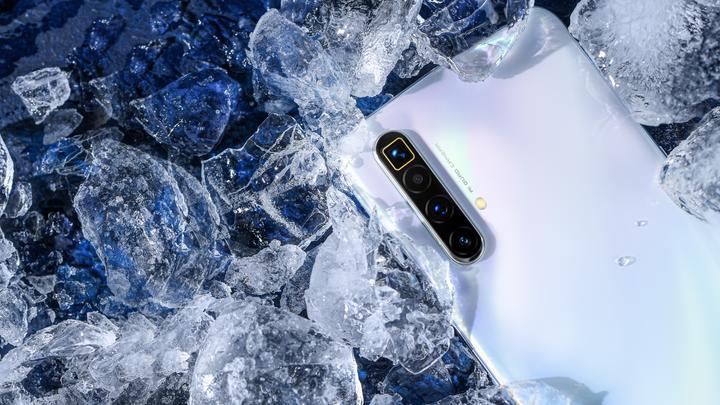 Actual product image realme X3 SuperZoom (256 GB, Arctic White, 6.57", Dual SIM, 64 Mpx, 4G)