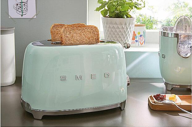 Actual product image Smeg 50's Retro Style