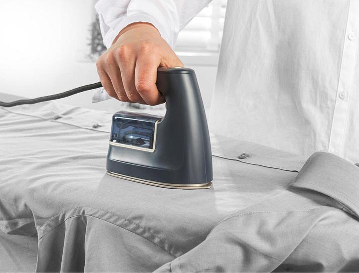 Actual product image Beldray BEL01610VDE 2in1 Iron and Garment Steamer