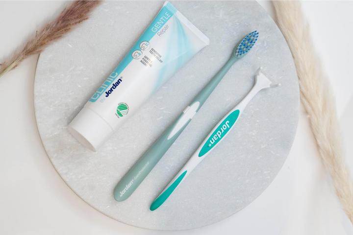 Actual product image Jordan* Clinic Gum Pector Toothbrush Supersoft (Soft, 1 x)