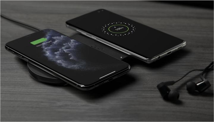 Produktbild Belkin Dual Wireless Charging Pad mit Netzteil (10 W)