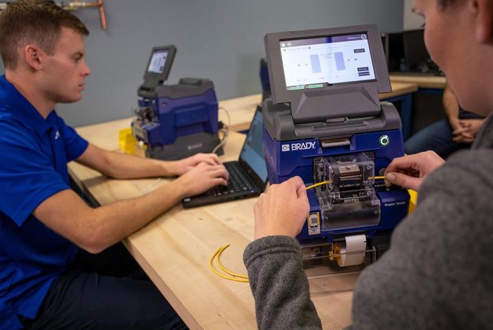 Produktbild Brady A6200-REWINDER, Aufwickler für den BradyPrinter Wraptor™ A6200