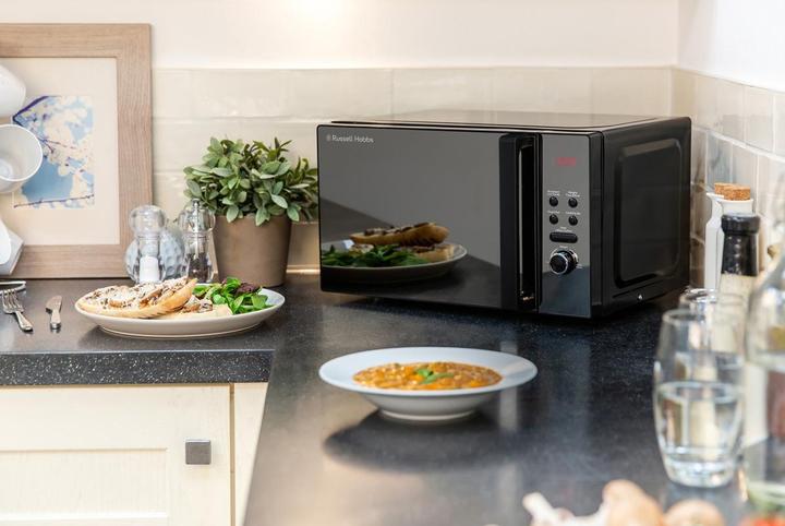 Actual product image Russell Hobbs RHM2034B (20 l)