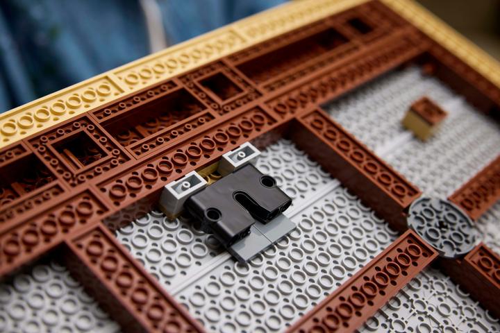 Image du produit LEGO Vincent van Gogh - Tournesols (31215, LEGO DC, LEGO difficiles à trouver)