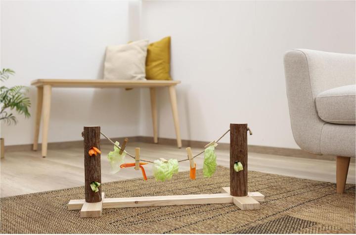 Actual product image Kerbl Rabbit feeding leash with 5 clips