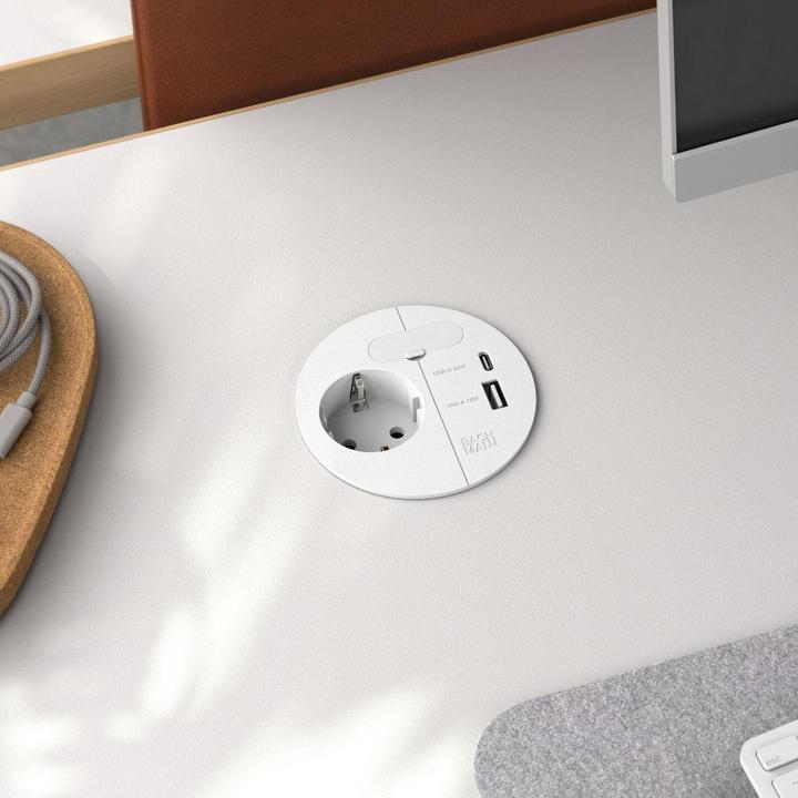 Actual product image Bachmann LOOP IN CHARGE socket outlet USB A/C angled plug, white (938.301) (1 x, CEE 7/3, 2 m)