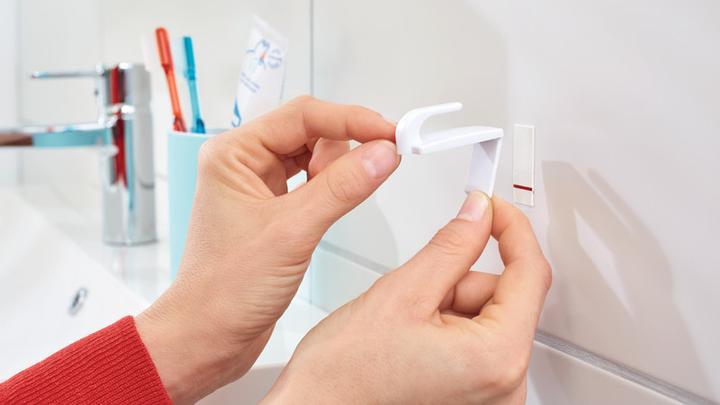 Actual product image tesa Powerstrips Hook large Classic