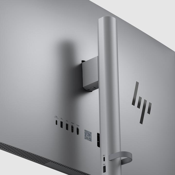 Produktbild HP OmniStudio X 32-c0075ng All-in-One PC 80,01cm (31,5 Zoll) (Intel Core Ultra 7 155H, 32 GB, 2000 GB)