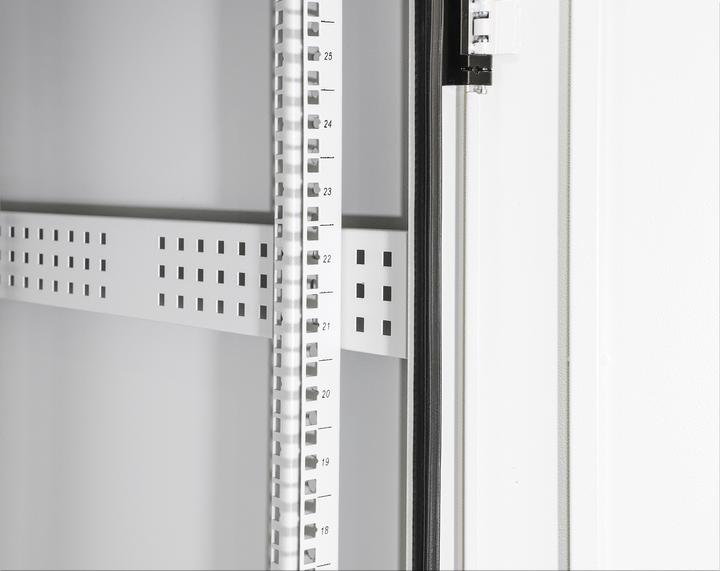 Produktbild Intellinet Industrieller IP55 19" Netzwerkschrank mit integrierten Lüftern, 27 HE (27 HE, 19 Zoll Rack)
