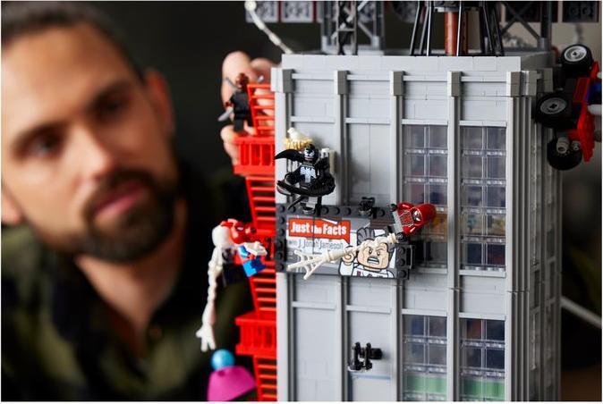 Actual product image LEGO Daily Bugle (76178, LEGO Marvel, LEGO Rare Sets)
